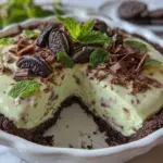 creamy grasshopper pie with Oreo crust - featured image