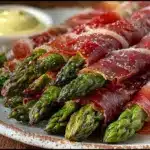 crispy prosciutto wrapped asparagus - featured image